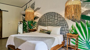 Coral Suite near the beach
